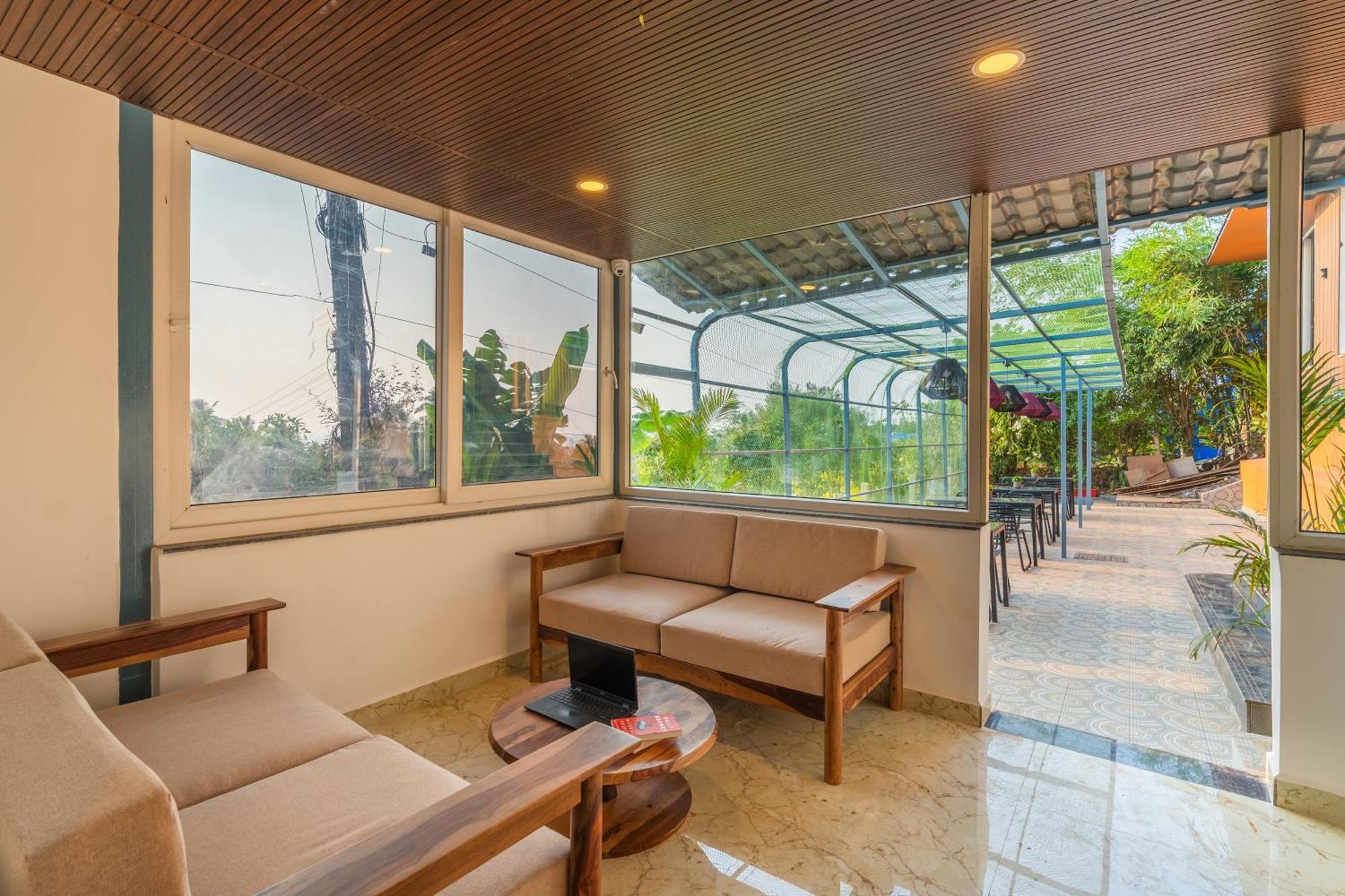 The Hosteller Goa, Mandrem Exterior photo