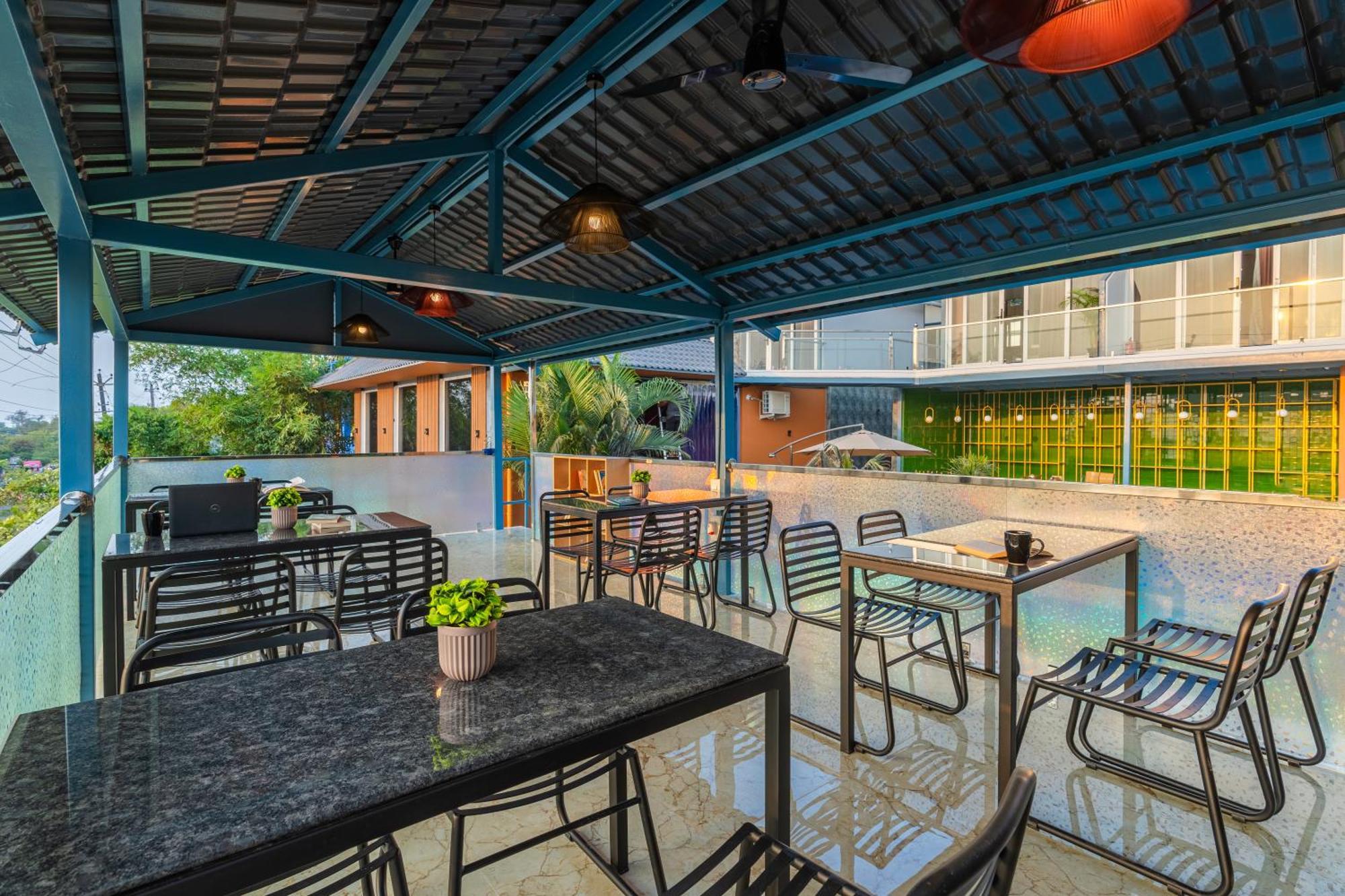 The Hosteller Goa, Mandrem Exterior photo